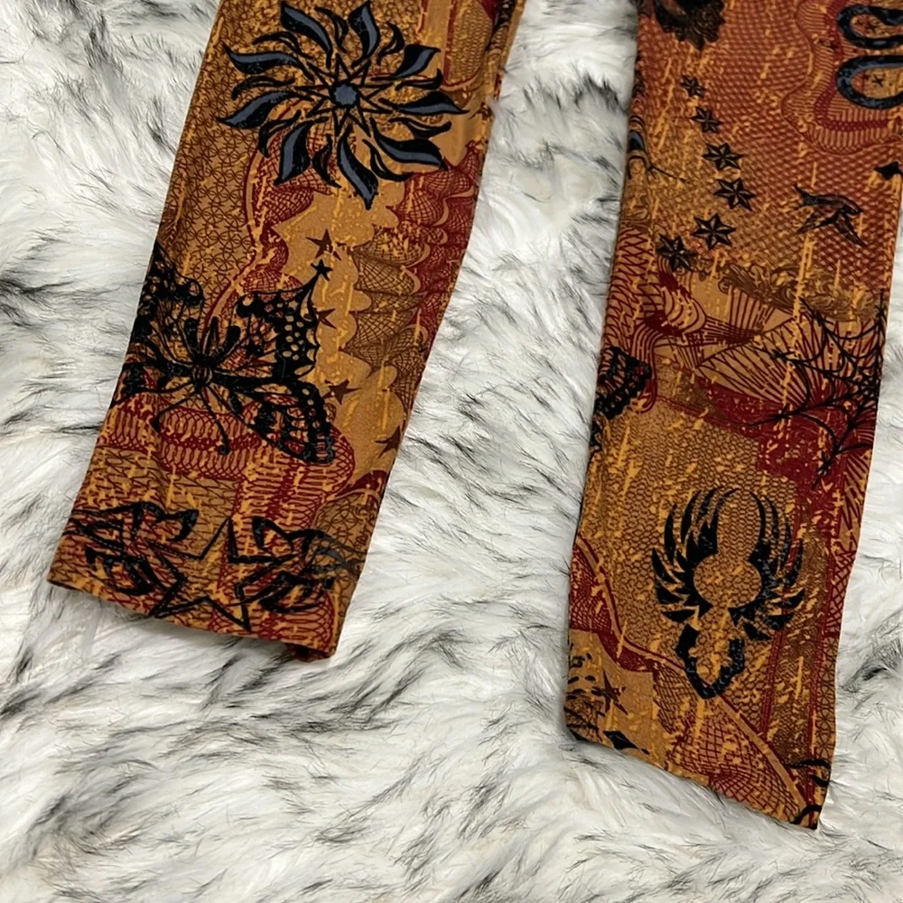 NWOT Witchy Goth Print Halloween High Rise Brushed Fabric Leggings S (3-5) - Picture 7 of 9